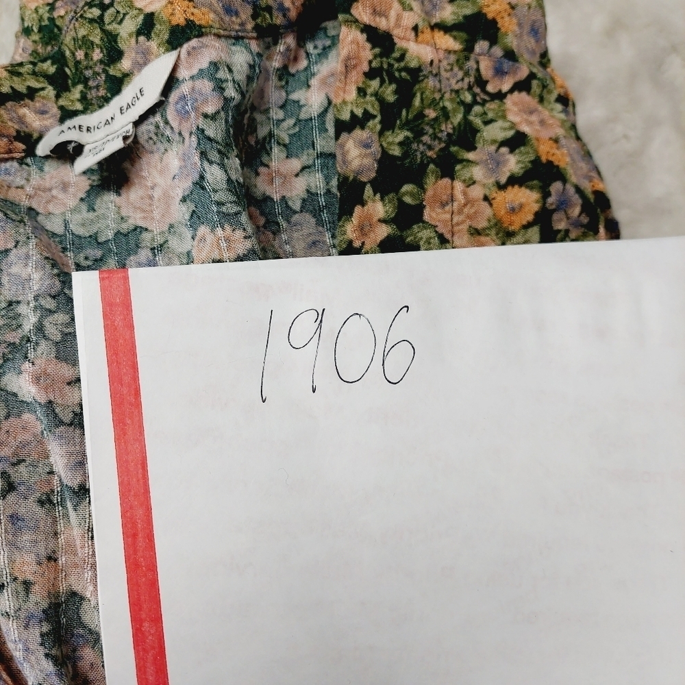 American Eagle Green Floral Faux Wrap Crop Top Long Sleeve V Neck Blouse P1906 - Picture 8 of 8